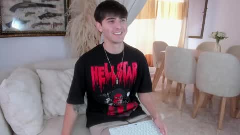 Snapshot of philiprich1_ chatting on April 2026 03:39:02 PM philiprich online show from April 2026 03:39:02 PM