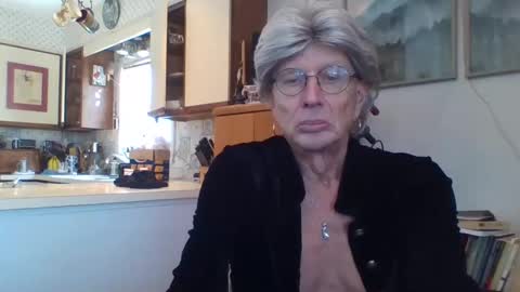 Snapshot of phillipa1023 chatting on January 2025 05:06:01 PM phillipa online show from January 2025 05:06:01 PM