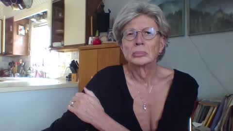 Snapshot of phillipa1023 chatting on March 2025 03:49:01 PM phillipa online show from March 2025 03:49:01 PM