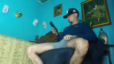 Snapshot of phlilloyhighclouds chatting on January 2025 12:37:01 PM phlilloyhighclouds online show from January 2025 12:37:01 PM