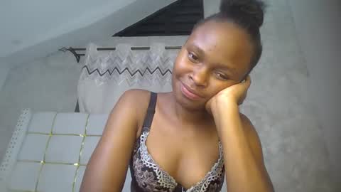 phoebe online show from February 2026 08:38:01 PM