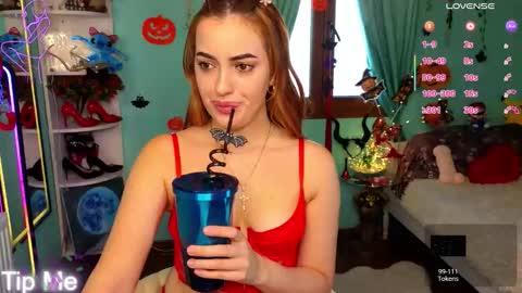 Snapshot of phoenixlunar chatting on October 2025 07:08:01 AM Selena online show from October 2025 07:08:01 AM