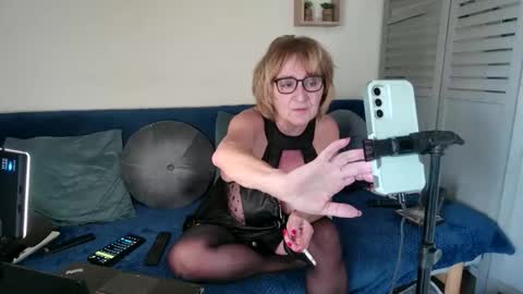 Snapshot of phryna84 chatting on March 2026 04:21:01 PM phryna online show from March 2026 04:21:01 PM