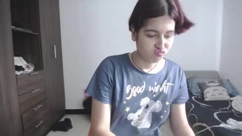Snapshot of pia_alonzo30 chatting on May 2026 06:23:02 PM izzy online show from May 2026 06:23:02 PM