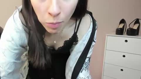 P I A online show from November 2025 07:52:01 AM