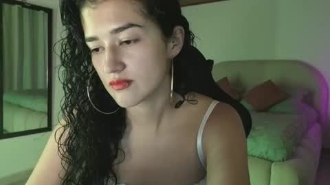 piama_burnss online show from April 2026 11:53:01 PM