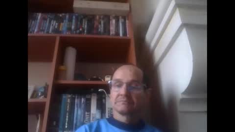 Snapshot of pichoun71 chatting on March 2025 08:00:01 AM pichoun71 online show from March 2025 08:00:01 AM