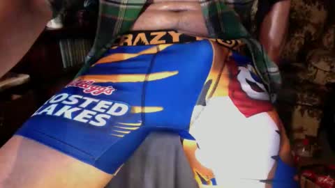 Snapshot of pict8kr chatting on January 2026 02:17:02 AM BEDBULL online show from January 2026 02:17:02 AM