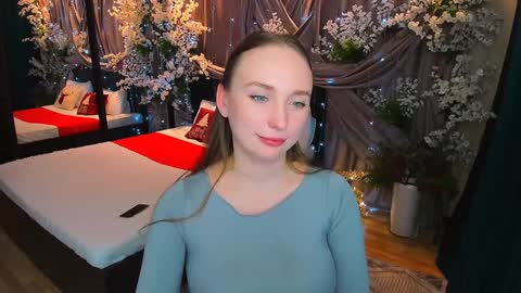 Emelie online show from January 2025 04:25:01 PM