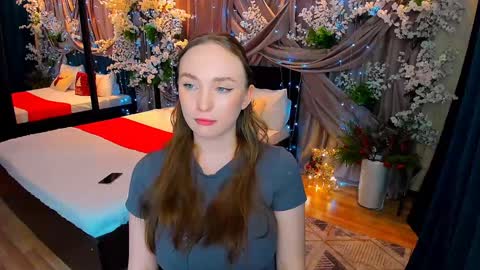 Emelie online show from January 2025 01:17:01 PM