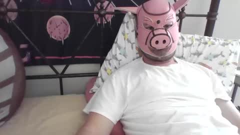 piggyplaypen online show from May 2026 07:32:01 PM