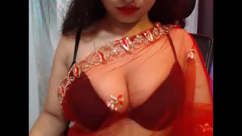 Snapshot of pilowprincess chatting on May 2026 06:59:01 PM Sayra online show from May 2026 06:59:01 PM