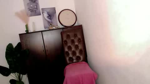 Ivy Morningstar online show from May 2026 01:45:02 AM