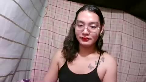 Snapshot of pinay_janella10 chatting on February 2026 05:18:01 PM pinay_janella10 online show from February 2026 05:18:01 PM