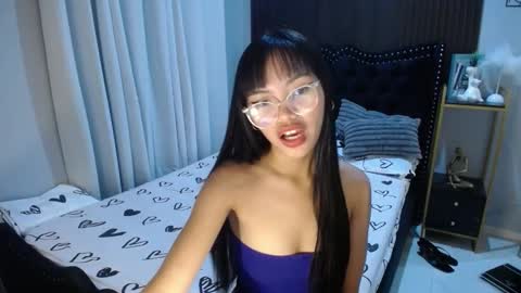 dee online show from February 2025 01:27:01 PM