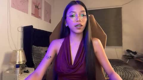 Snapshot of pinay_xpress chatting on May 2026 11:40:01 AM TINA online show from May 2026 11:40:01 AM