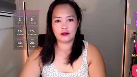 ROSELYN online show from April 2026 12:55:01 PM