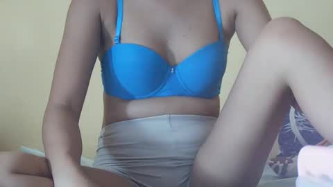 Snapshot of pinaysweet_couple chatting on November 2025 03:29:02 AM pinaysweet_couple online show from November 2025 03:29:02 AM