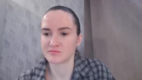 Snapshot of pineapple__mood chatting on February 2025 09:42:01 AM online show from February 2025 09:42:01 AM