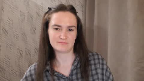 Snapshot of pineapple__mood chatting on February 2025 06:51:01 PM online show from February 2025 06:51:01 PM