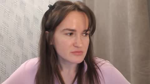 Snapshot of pineapple__mood chatting on February 2025 07:21:01 PM online show from February 2025 07:21:01 PM