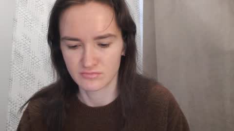 Snapshot of pineapple__mood chatting on February 2025 06:09:02 AM online show from February 2025 06:09:02 AM