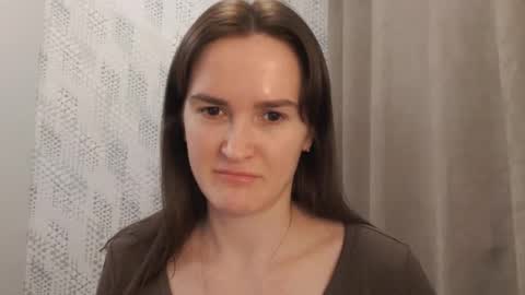 Snapshot of pineapple__mood chatting on February 2025 05:53:02 PM online show from February 2025 05:53:02 PM