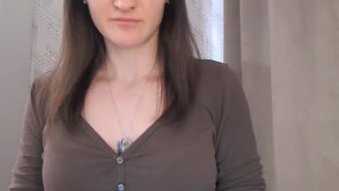 Snapshot of pineapple__mood chatting on February 2025 01:33:01 PM online show from February 2025 01:33:01 PM