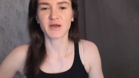 Snapshot of pineapple__mood chatting on February 2025 05:16:01 AM online show from February 2025 05:16:01 AM