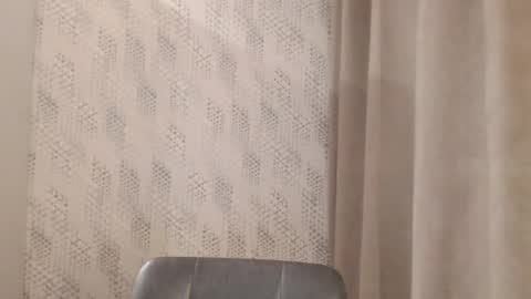 Snapshot of pineapple__mood chatting on February 2025 04:56:02 PM online show from February 2025 04:56:02 PM