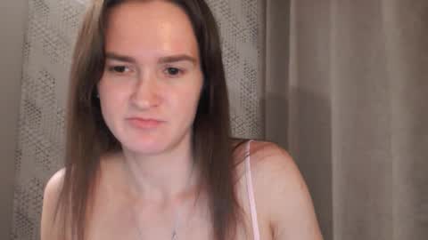 Snapshot of pineapple__mood chatting on March 2025 09:14:02 PM online show from March 2025 09:14:02 PM