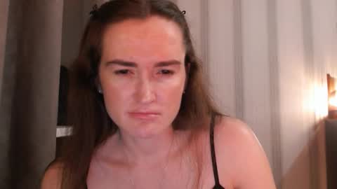 Snapshot of pineapple__mood chatting on September 2025 05:01:01 PM online show from September 2025 05:01:01 PM