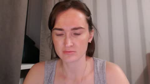 Snapshot of pineapple__mood chatting on September 2025 06:52:01 PM online show from September 2025 06:52:01 PM