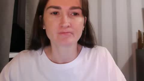 Snapshot of pineapple__mood chatting on September 2025 05:24:02 PM online show from September 2025 05:24:02 PM