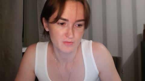 Snapshot of pineapple__mood chatting on October 2025 08:05:02 PM online show from October 2025 08:05:02 PM