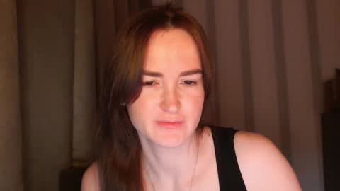 Snapshot of pineapple__mood chatting on November 2025 06:41:02 AM online show from November 2025 06:41:02 AM