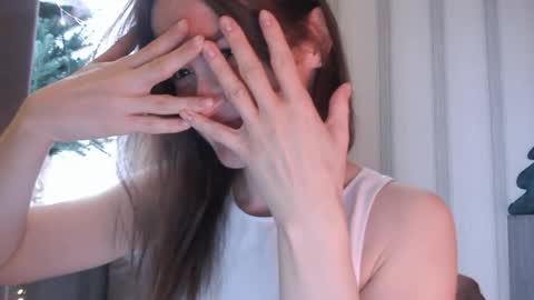 Snapshot of pineapple__mood chatting on December 2025 07:36:02 AM online show from December 2025 07:36:02 AM