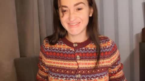 Snapshot of pineapple__mood chatting on February 2026 07:06:02 PM online show from February 2026 07:06:02 PM