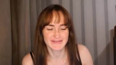 Snapshot of pineapple__mood chatting on February 2026 06:28:01 PM online show from February 2026 06:28:01 PM