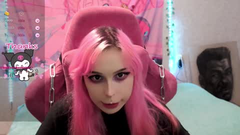 Snapshot of pineapple_dope chatting on January 2025 10:34:01 PM Nancy online show from January 2025 10:34:01 PM