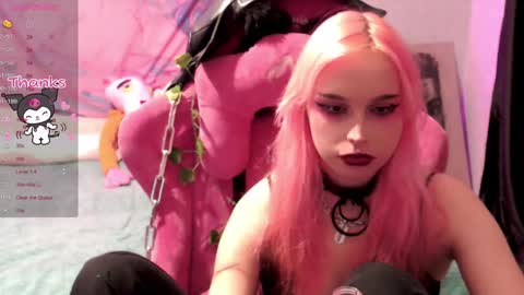 Snapshot of pineapple_dope chatting on February 2025 11:20:02 PM Nancy online show from February 2025 11:20:02 PM