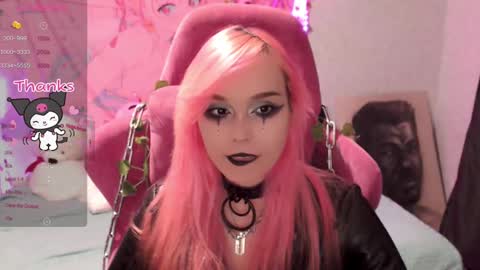 Snapshot of pineapple_dope chatting on March 2025 01:12:01 AM Nancy online show from March 2025 01:12:01 AM