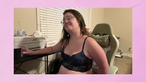 Pineapple Princess online show from May 2026 12:30:01 AM