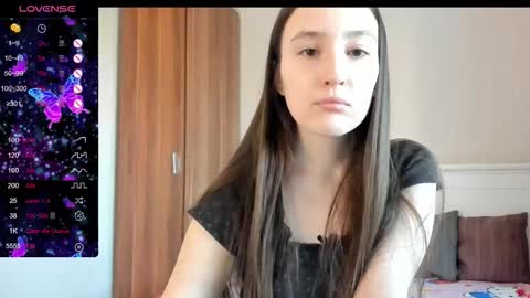 Snapshot of pingviluly chatting on October 2025 10:14:02 AM pingviluly online show from October 2025 10:14:02 AM