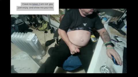 pini_z online show from December 2024 09:00:02 PM