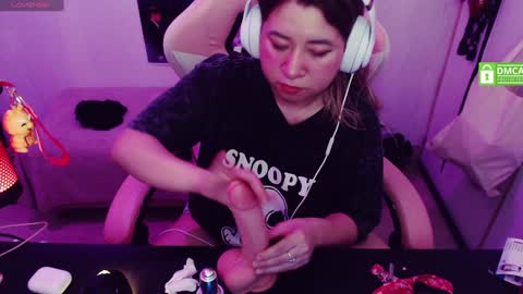 Snapshot of pink_girl0n chatting on January 2025 07:40:01 PM Kitty online show from January 2025 07:40:01 PM