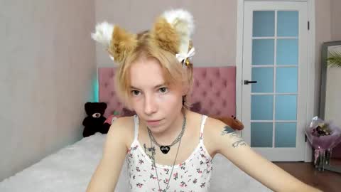 pink_lila18 online show from September 2025 08:05:01 AM