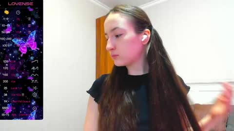 pink_soda33 online show from May 2026 02:42:01 AM