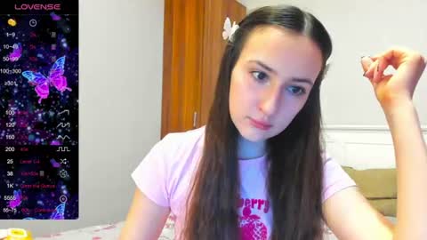 pink_soda33 online show from June 2026 05:45:01 AM