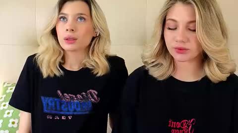 Snapshot of pinkadele chatting on December 2025 09:05:01 AM Adele online show from December 2025 09:05:01 AM